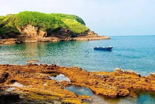 为什么总有些老人们聚在一起争论着“天下大事”？游戏画面