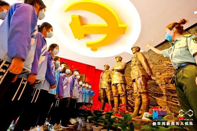 鸡朋友要“飞天”：明天开始有“十二年一遇”大喜，刚好到你接！