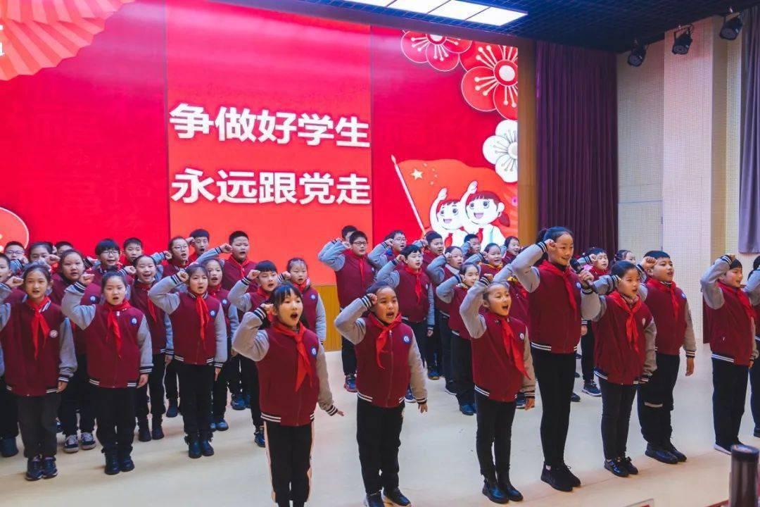 羽生结弦受中国网友喜欢的原因是什么？游戏画面